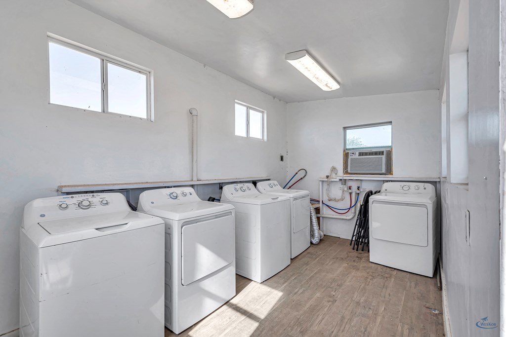 9130 E Goldenrod Dr Property Photo 45