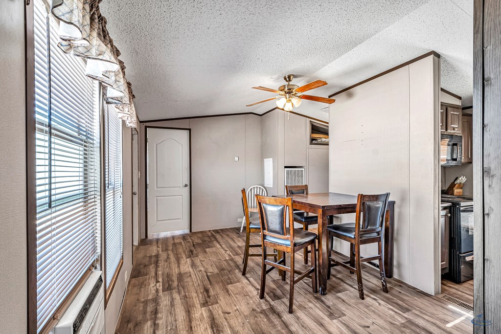 9130 E Goldenrod Dr Property Photo 52