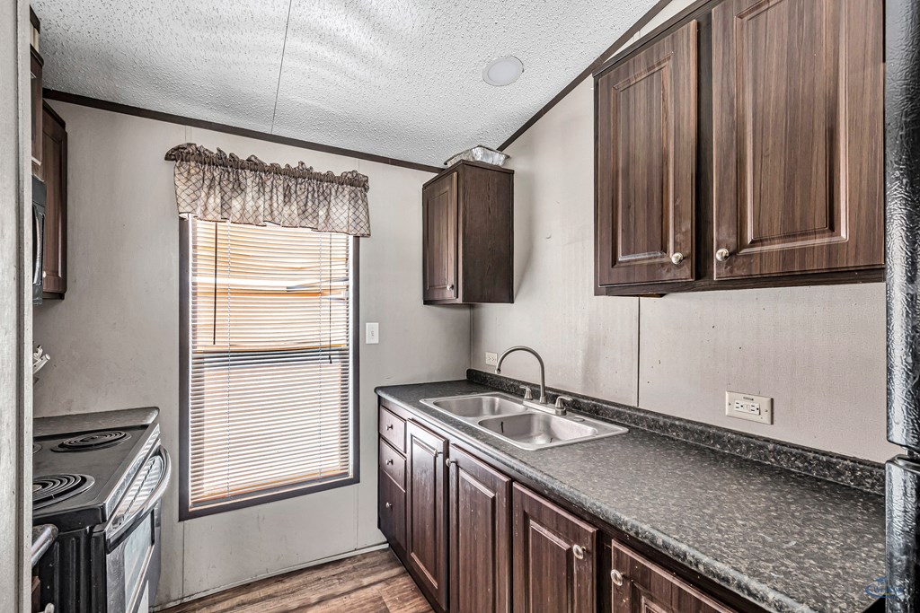 9130 E Goldenrod Dr Property Photo 54