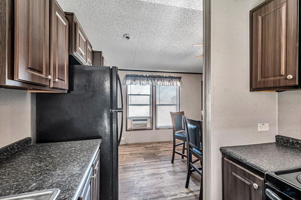 9130 E Goldenrod Dr Property Photo 55