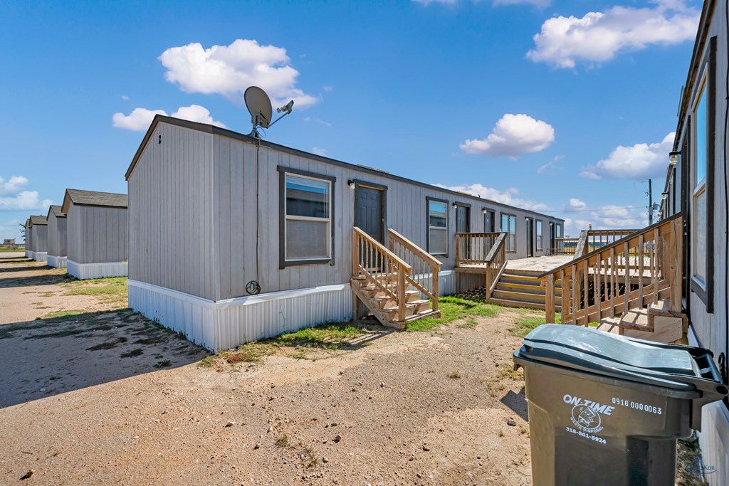 9130 E Goldenrod Dr Property Photo 74