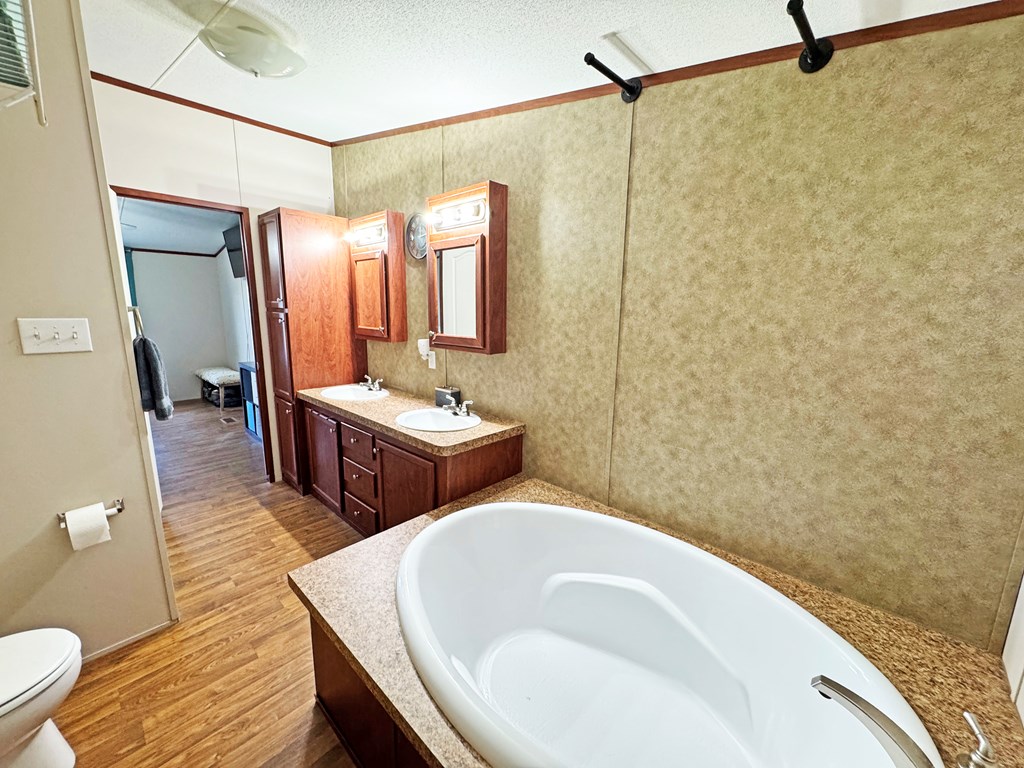 1700 E Ave I Property Photo 13