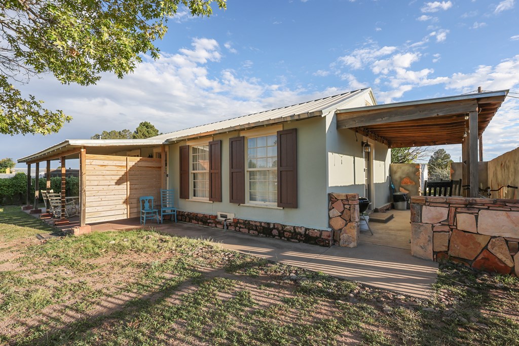 308 Webster Property Photo 25