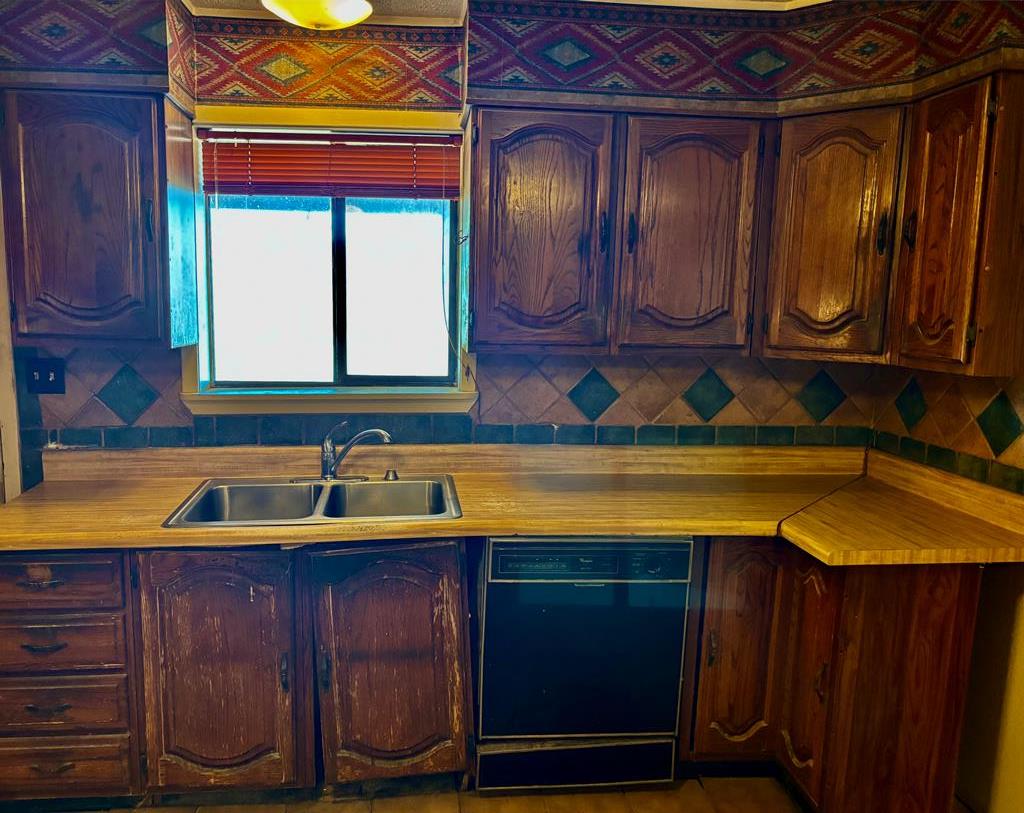5001 Marathon Property Photo 34