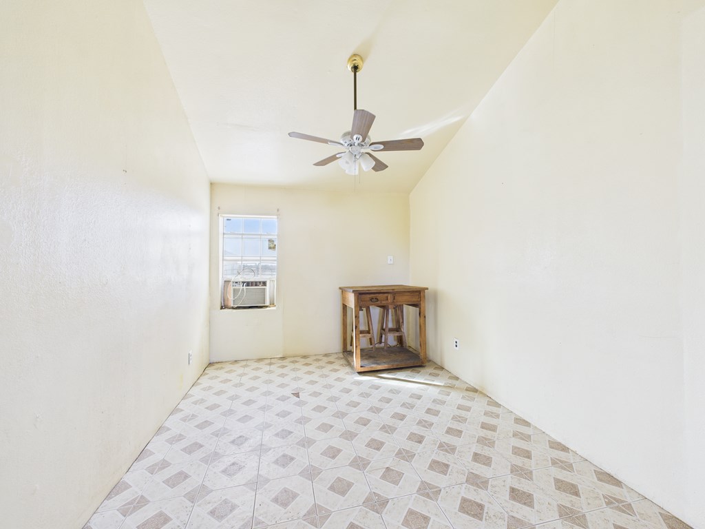 101 Putnam Property Photo 7