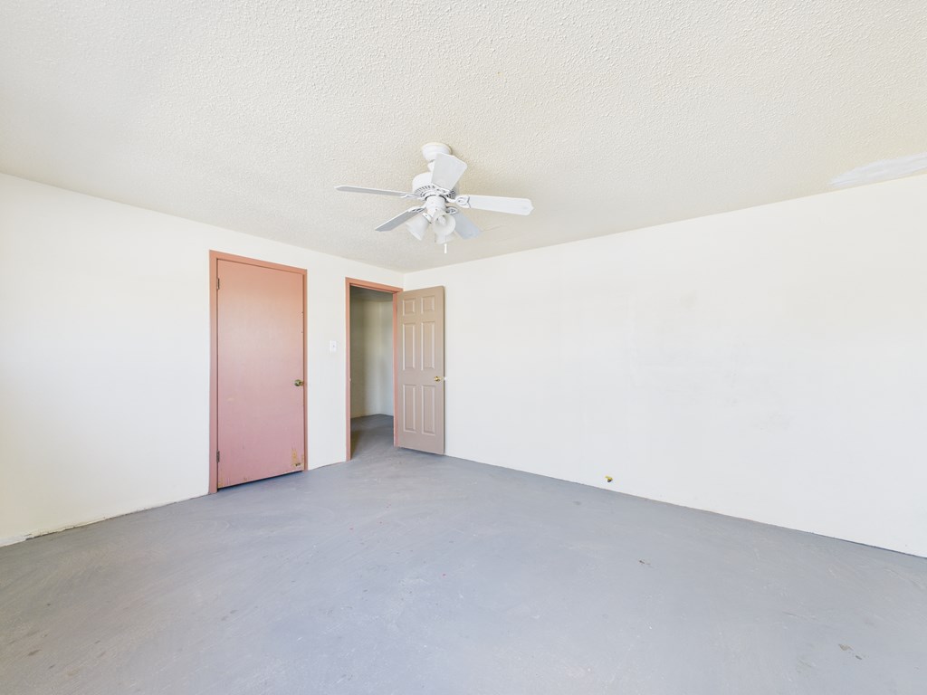 101 Putnam Property Photo 12