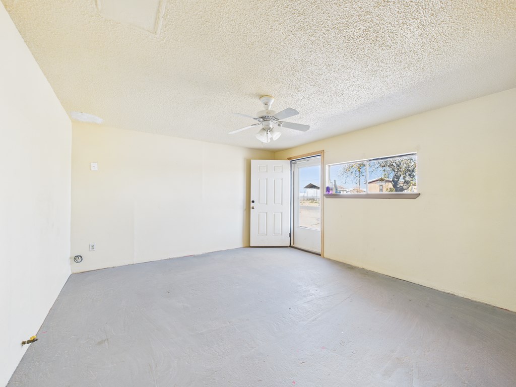 101 Putnam Property Photo 13