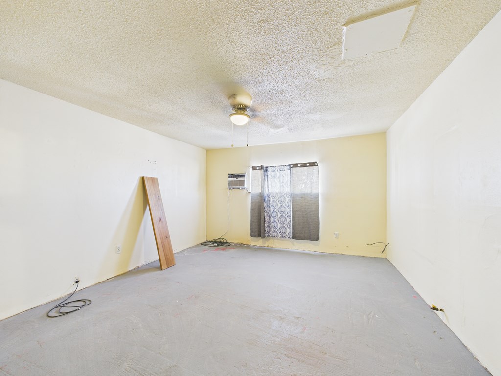 101 Putnam Property Photo 14