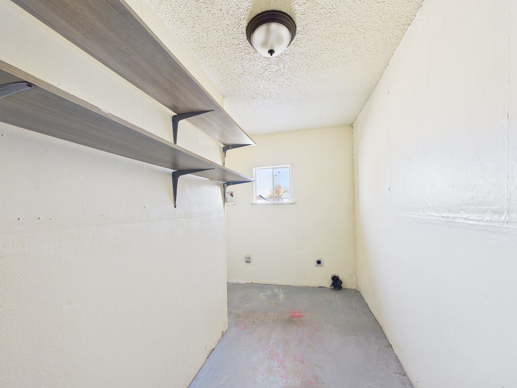 101 Putnam Property Photo 16