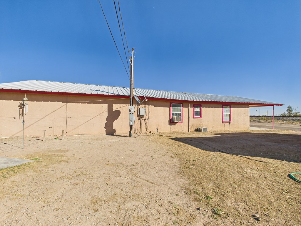 101 Putnam Property Photo 18