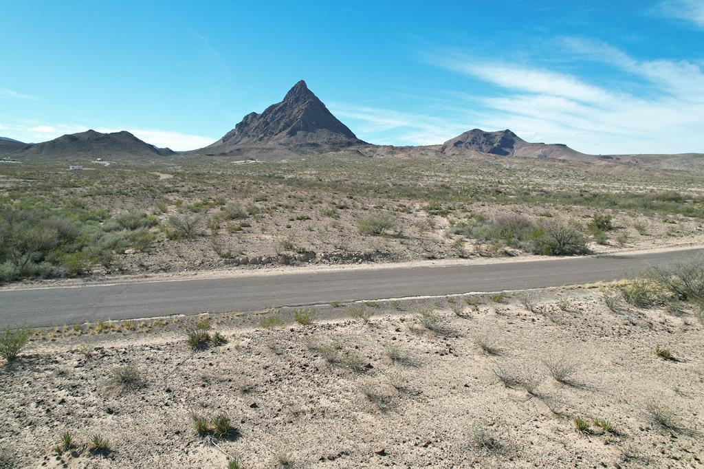 907 Terlingua Ranch Rd Property Photo 12