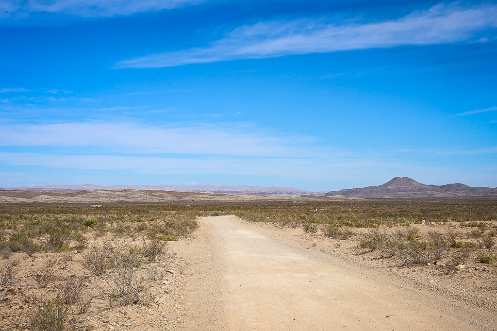 907 Terlingua Ranch Rd Property Photo 14