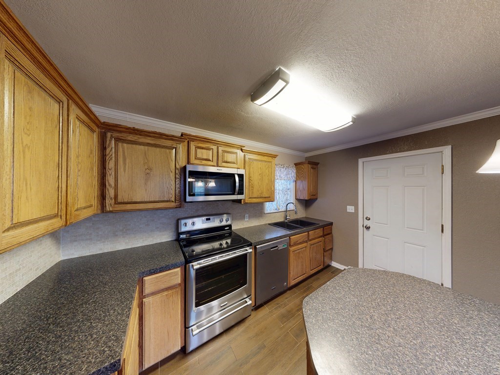 200 Sw Ave E Property Photo 5