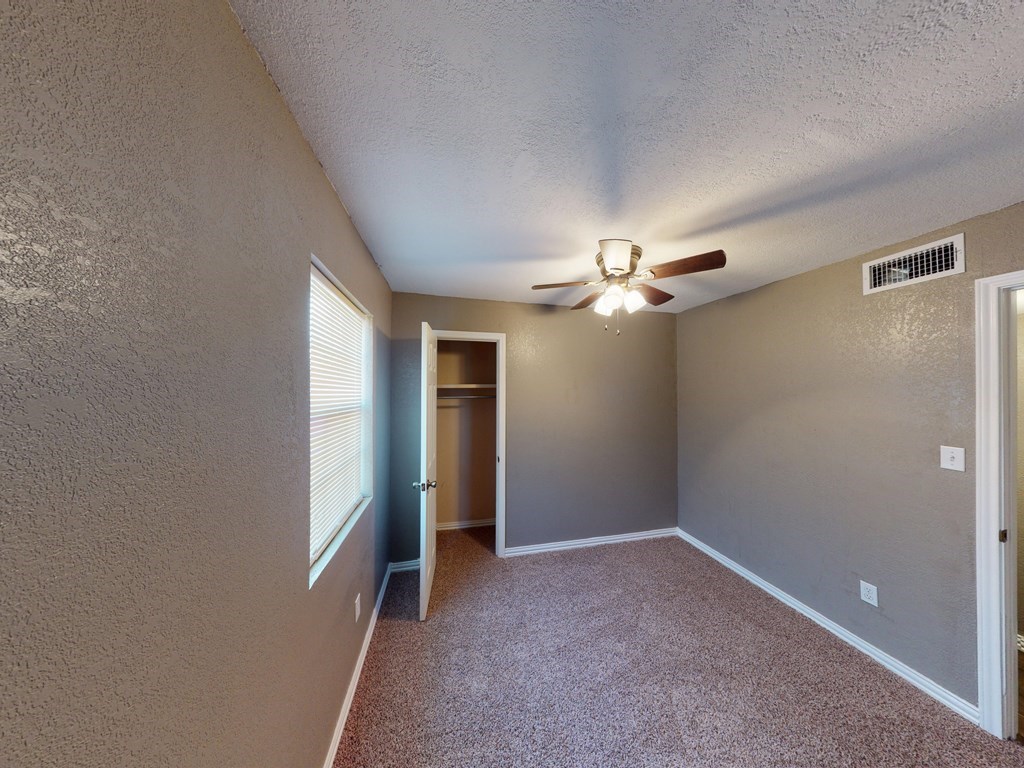 200 Sw Ave E Property Photo 10