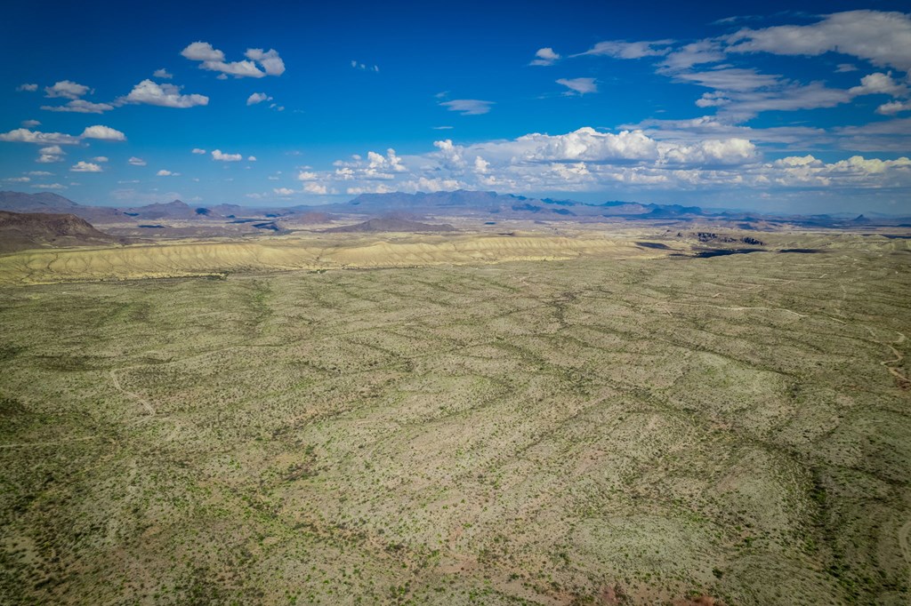 351 Black Mesa East Property Photo 7