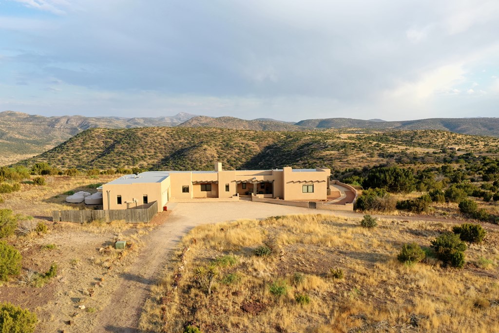 3 Dark Sky Property Photo 5