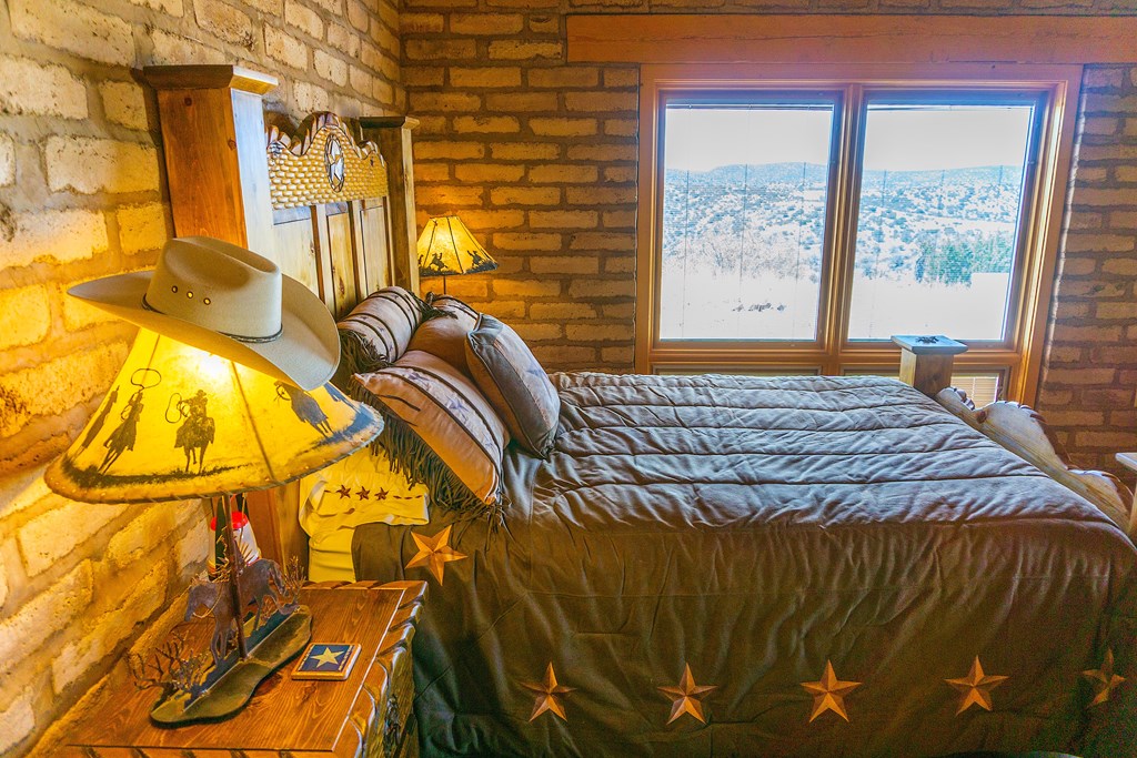 3 Dark Sky Property Photo 28