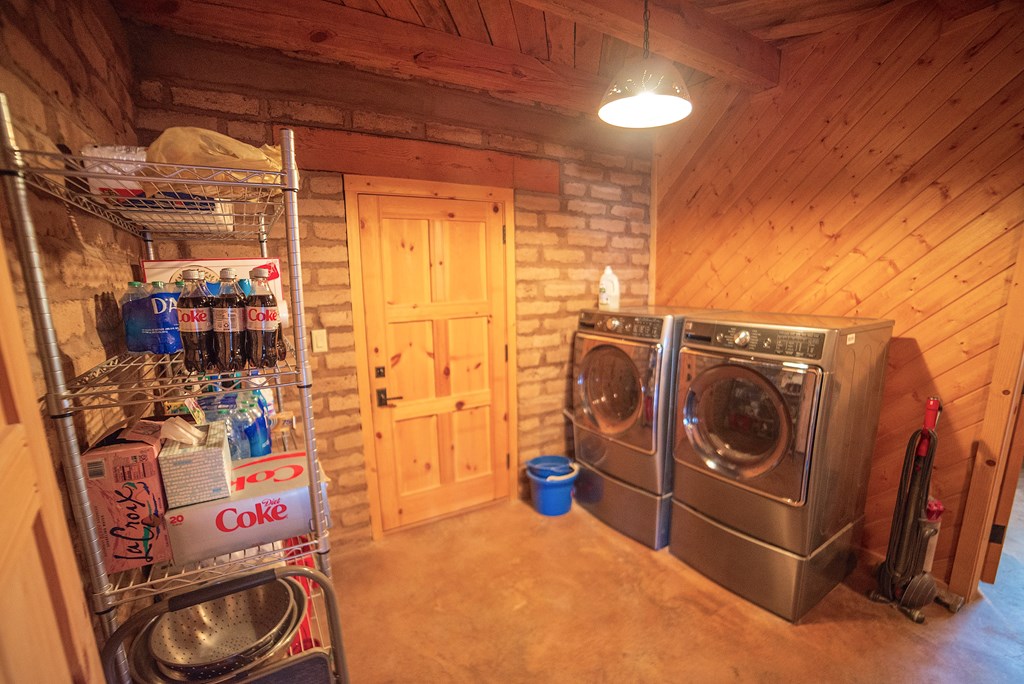 3 Dark Sky Property Photo 36