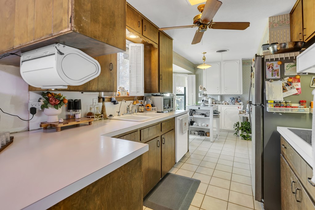 3209 N I St Property Photo 6
