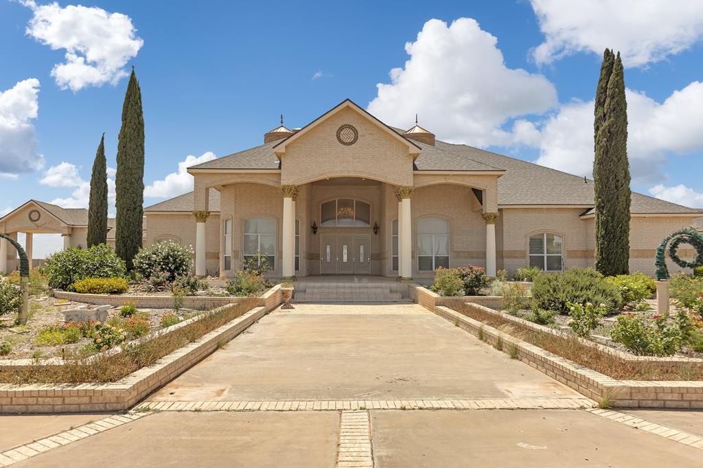 23 Estates Dr Property Photo 1