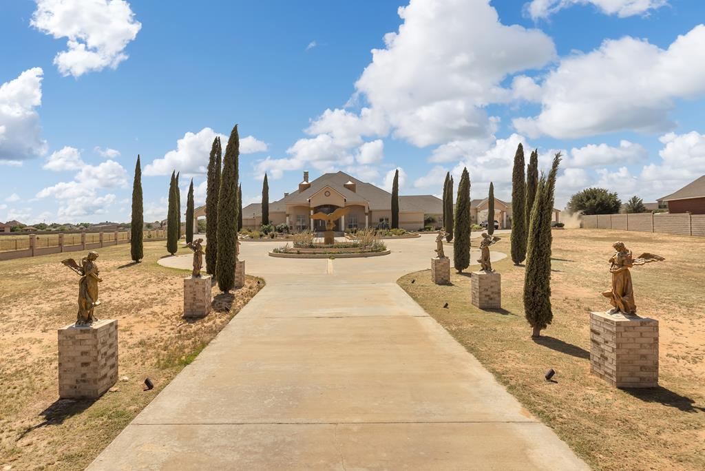 23 Estates Dr Property Photo 3