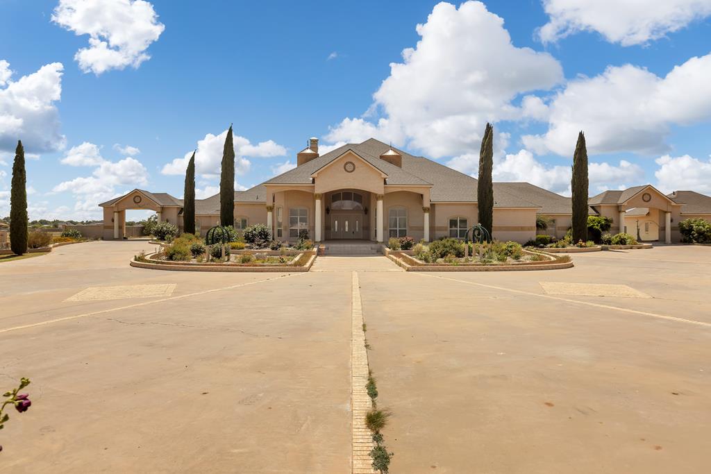 23 Estates Dr Property Photo 6