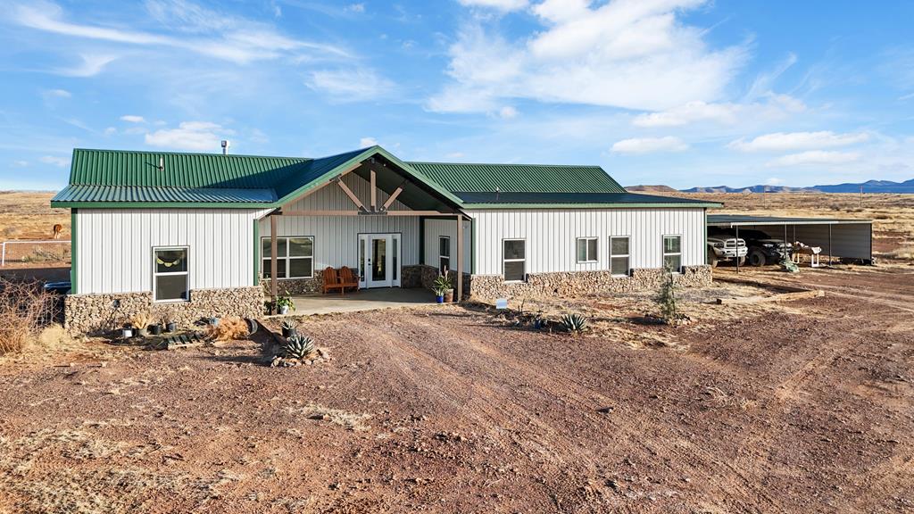 238 Sendero Horse Thief Property Photo 1