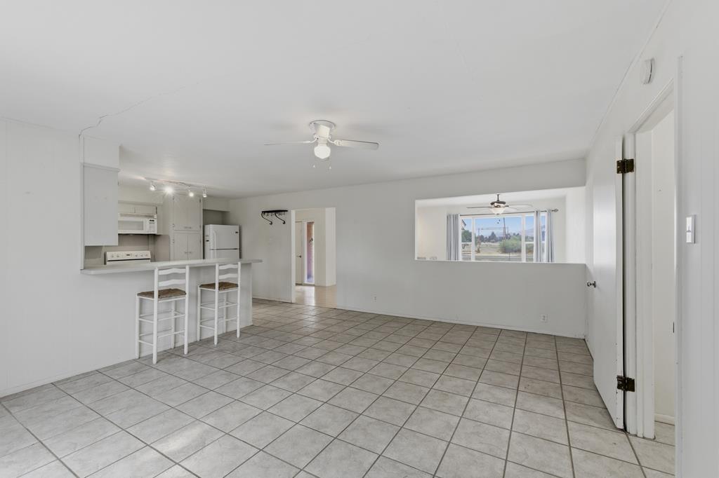 509 E Hendryx Property Photo 13