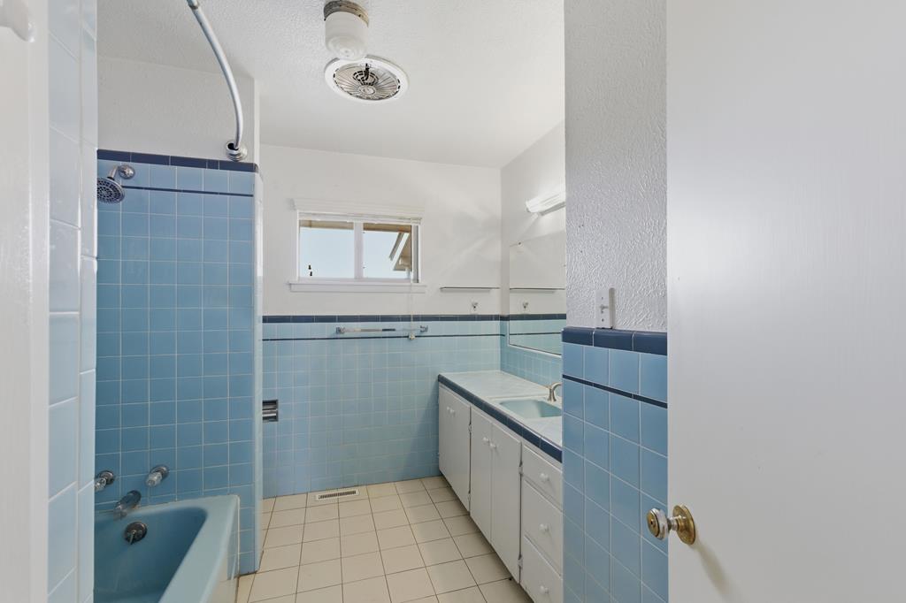 509 E Hendryx Property Photo 19