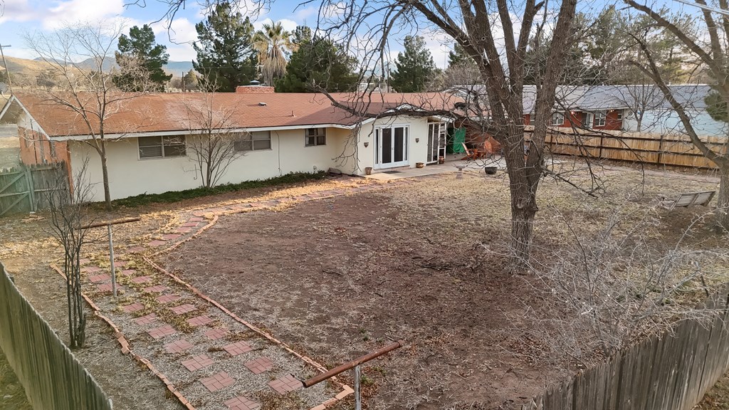 509 E Hendryx Property Photo 26