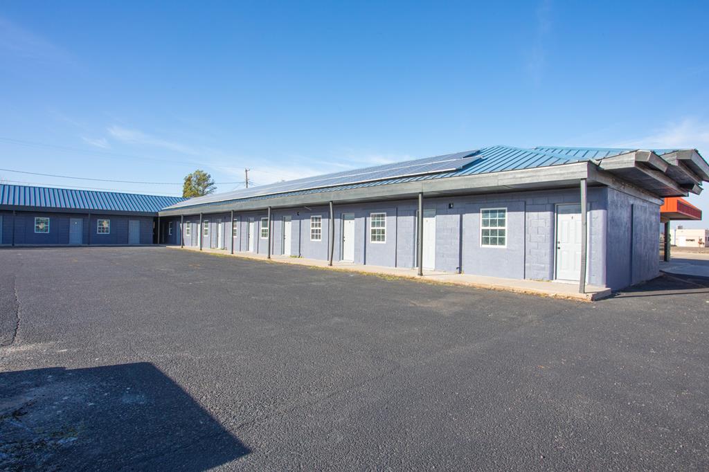 2405 Kermit Hwy Property Photo 1