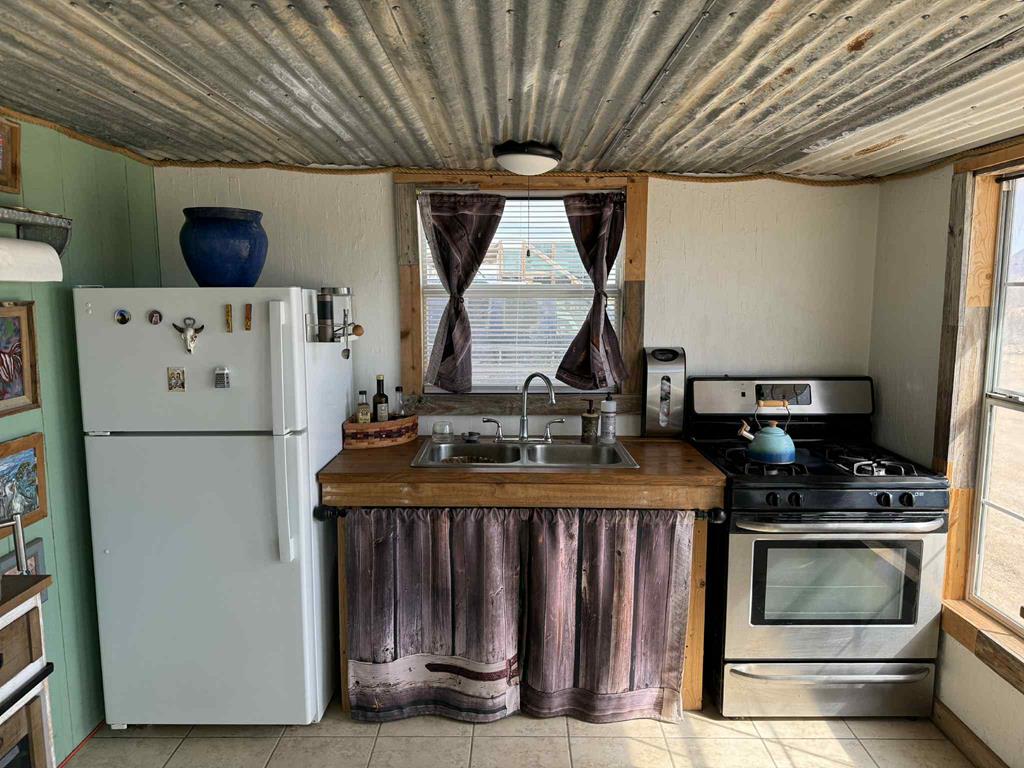2727 Terlingua Ranch Rd Property Photo 9