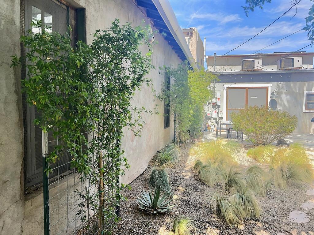 124 E El Paso St Property Photo 23