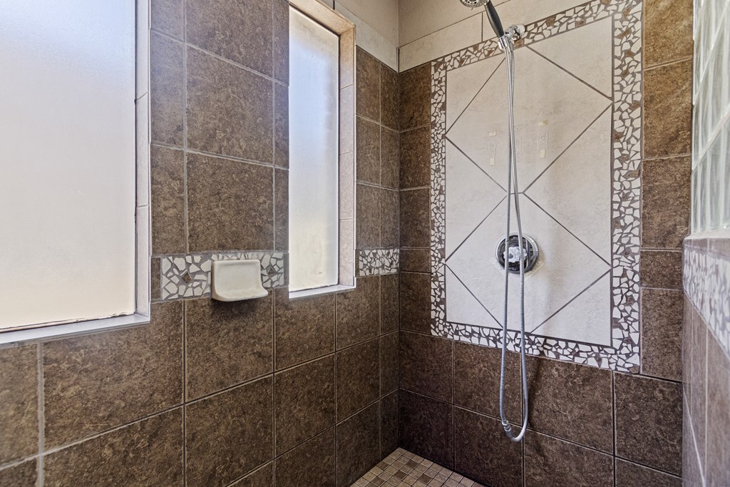 156 Sw 1200 Property Photo 38
