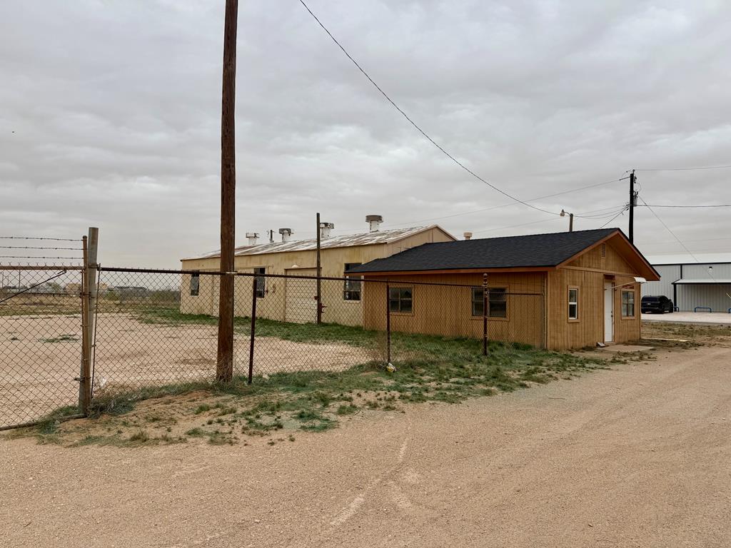 1910 S US Hwy 385