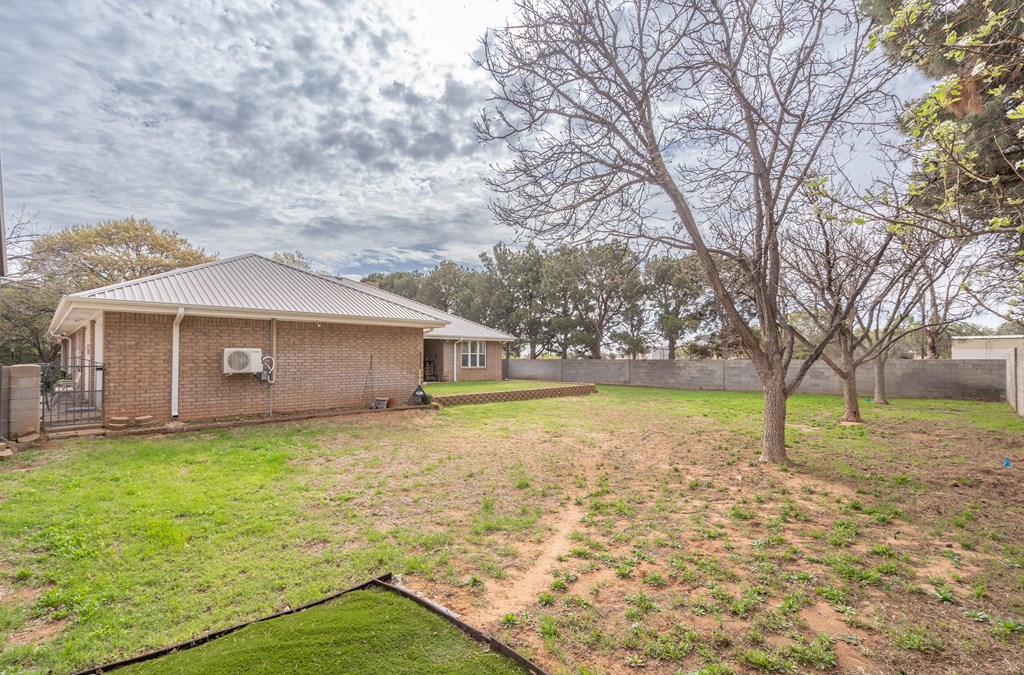 1445 Ne 281 Property Photo 41