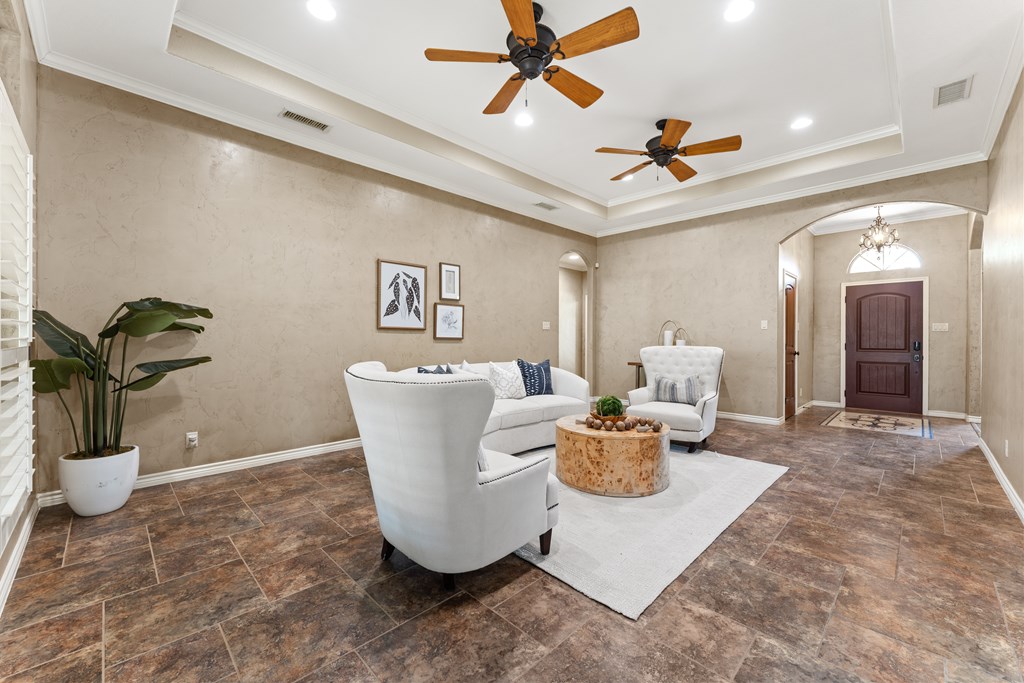 5 Chambord Drive Property Photo 4