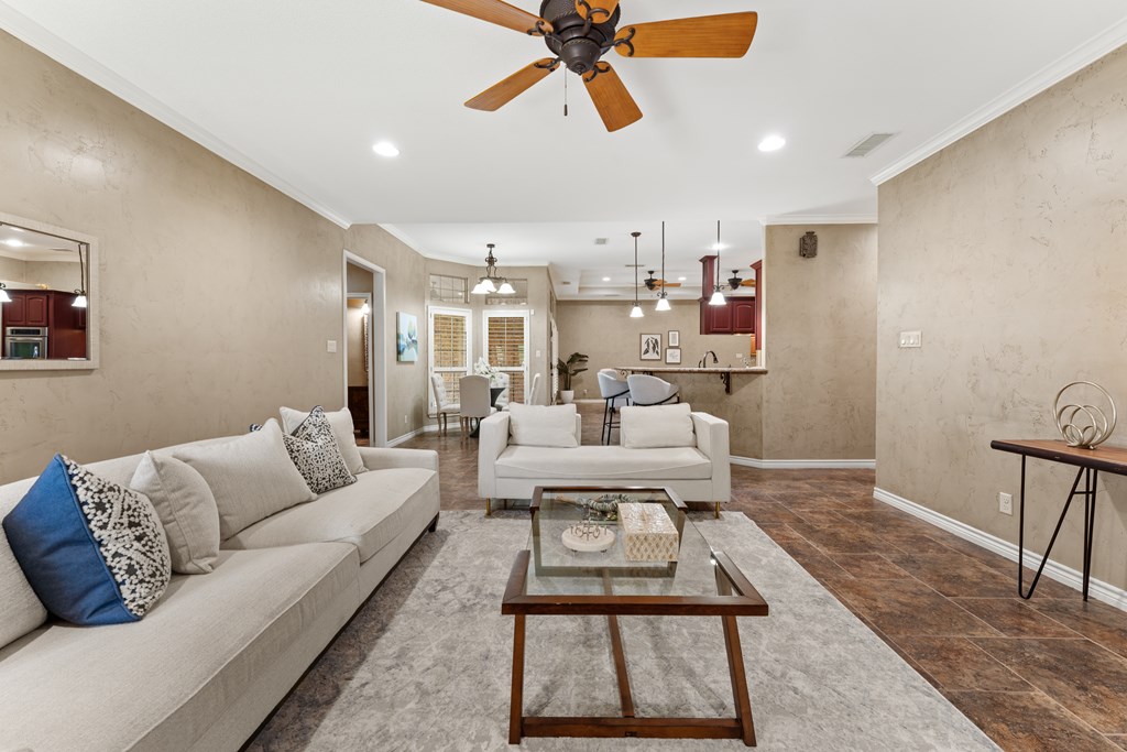 5 Chambord Drive Property Photo 7