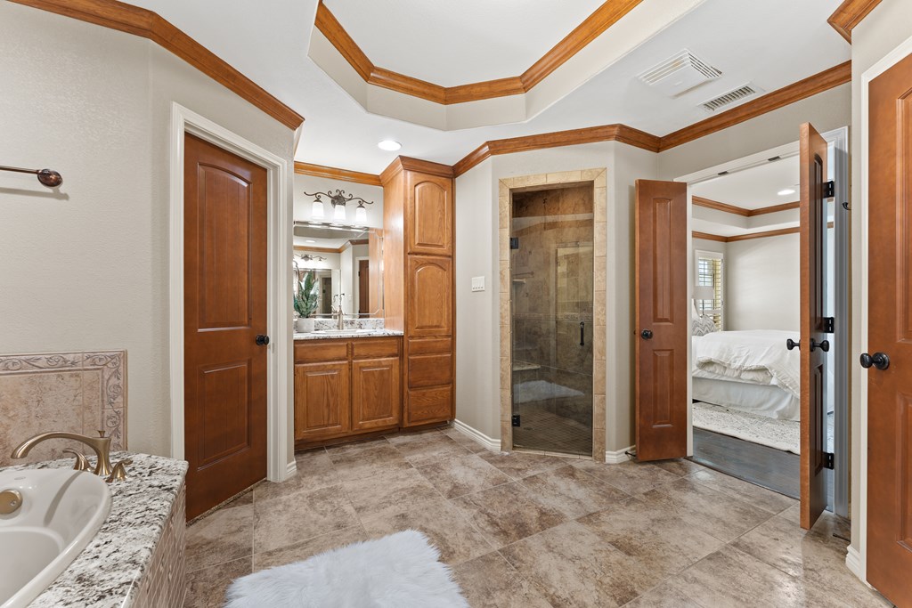5 Chambord Drive Property Photo 16