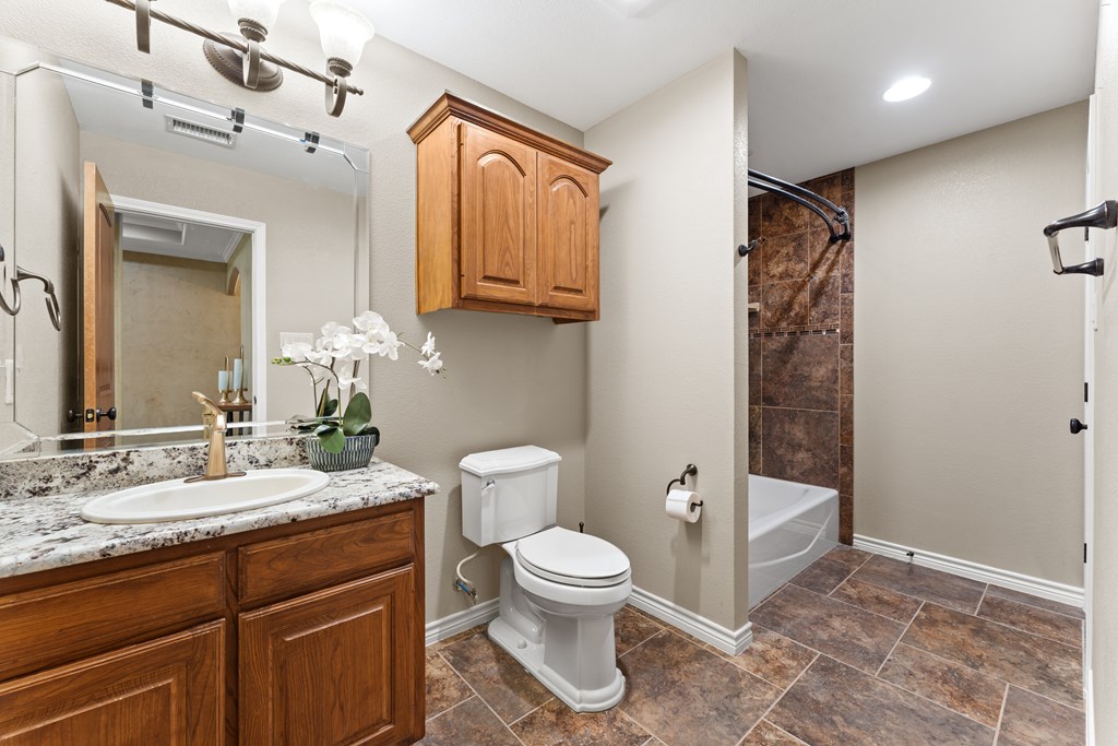5 Chambord Drive Property Photo 20