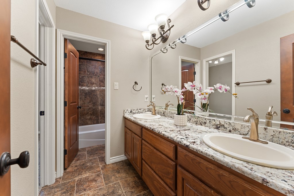 5 Chambord Drive Property Photo 24