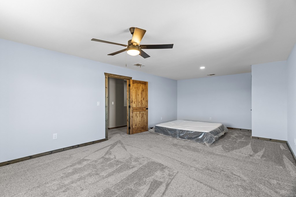 211 Nw 2000 Property Photo 28