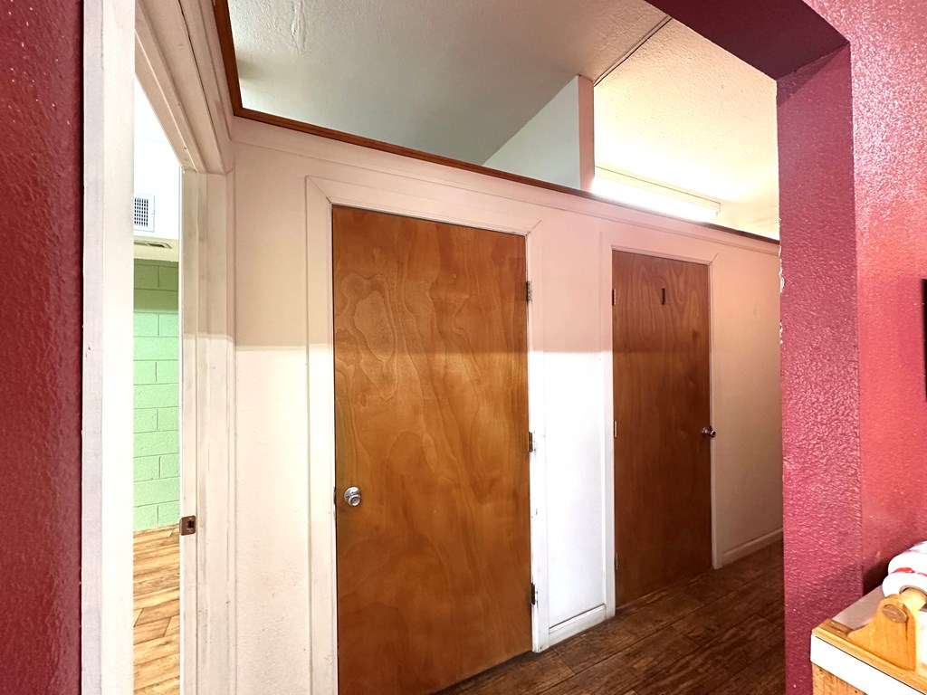 211 W Austin Property Photo 16