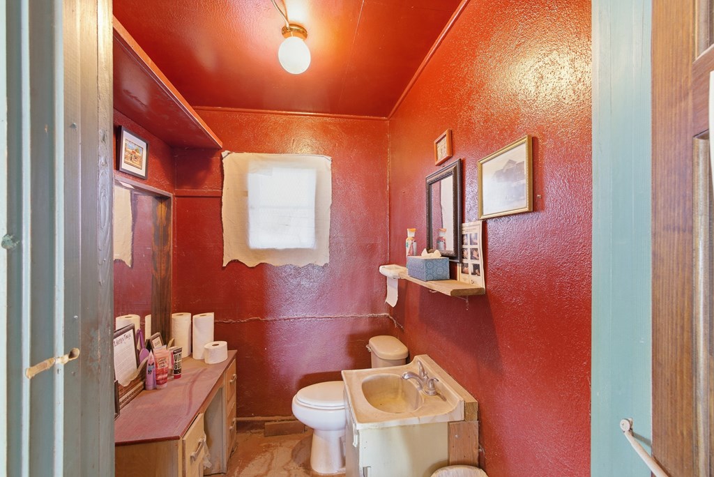 412 E Holland Avenue Property Photo 8