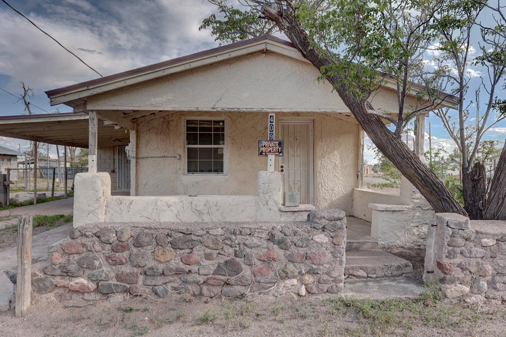 411 W Dallas St Property Photo 1