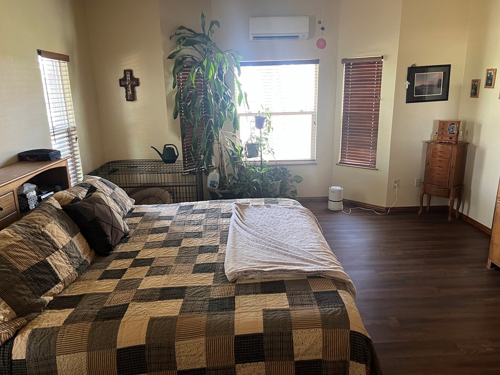 598 Tower Property Photo 10