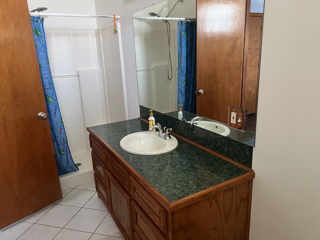 598 Tower Property Photo 13