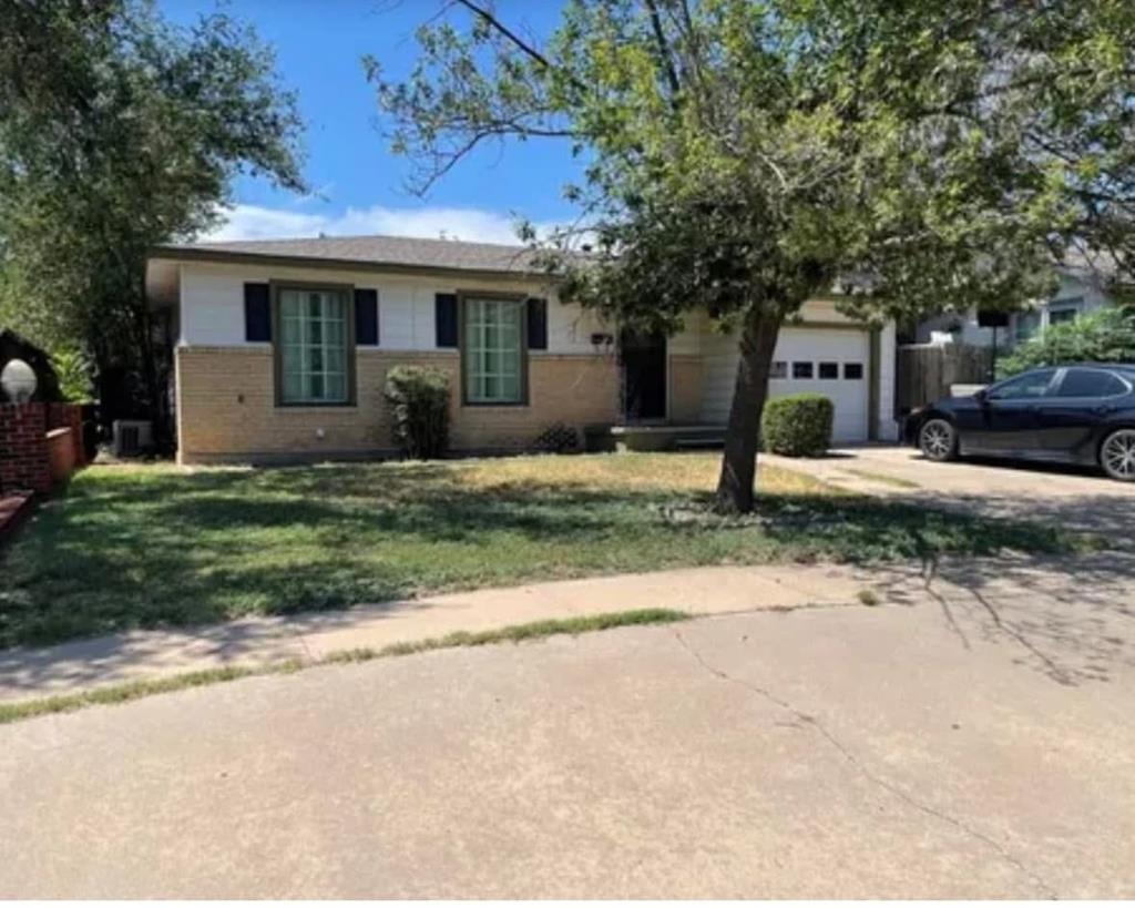 421 Dallas St Property Photo 1