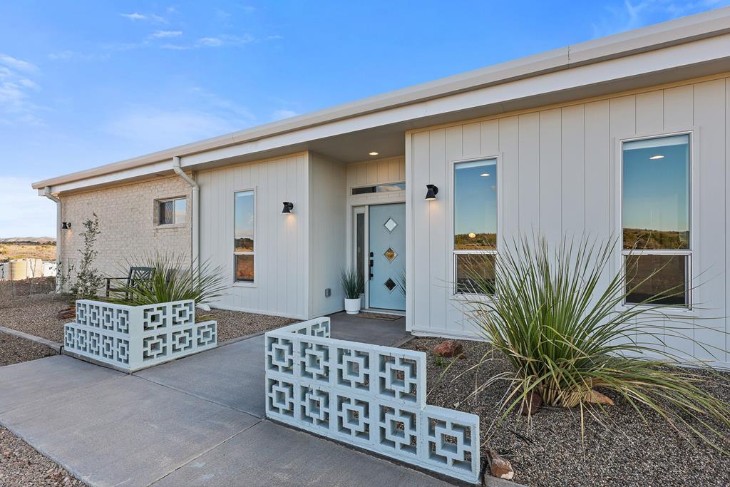110 High Lonesome Property Photo 1