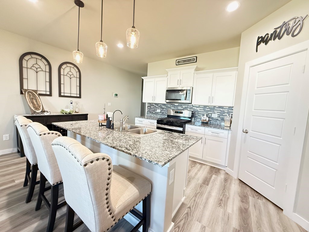 6409 Bluebell Property Photo 4
